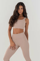 Conjunto Feminino Fitness Top e Calças - Amêndoa